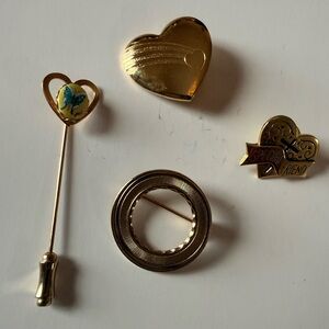 Vintage Gold tone Heart and Circle Brooch lot of 4